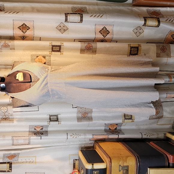 Retro Grey Seersucker Dress - Picture 9 of 11